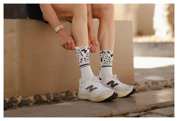 Incylence Ultralight Kickass V4 Socks, White/Black