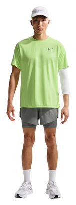 Pantaloncini 2 in 1 Nike Stride 5in Grigi da uomo