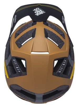 Casco Urge All-Air Marrone
