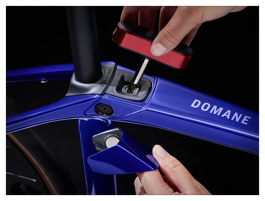 Vélo de Route Trek Domane SL 6 Shimano 105 Di2 12V 700 mm Bleu Hex 2023