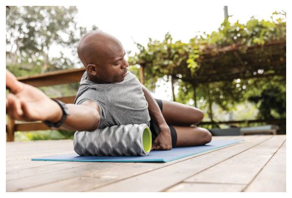 Triggeroint Rush  Rouleau de massage  améliore la mobilité musculaire  Gris