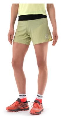 Pantalón Corto de Trail Compressport Verde para Mujer