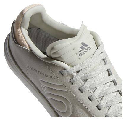 Paire de Chaussures VTT adidas Five Ten Sleuth Dlx Femme Gris Sesame Verorb Orabri