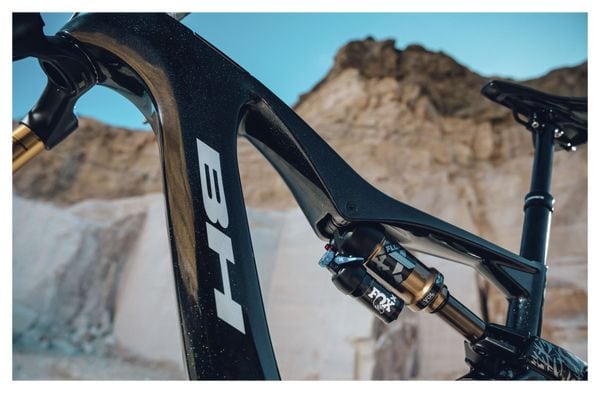 BH iLynx+ Trail 8.7 Shimano Deore XT 12V 540 Wh 29'' Roja/Blanca Bicicleta eléctrica de montaña todo terreno con suspensión
