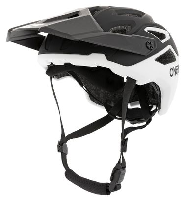 O&#39;Neal Pike 2.0 Solid Black White Helm