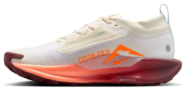 Nike Pegasus Trail 5 GTX Trailschoenen Beige/Rood Dames