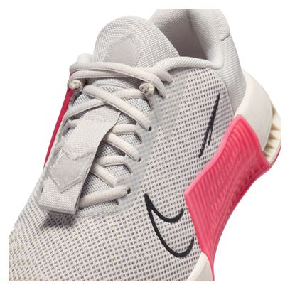 Chaussures Training Nike Metcon 9 Gris/Rouge Femme