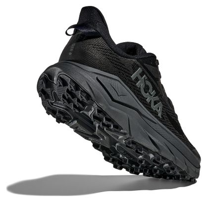 Hoka Challenger 8 Large zwarte trailschoenen voor dames