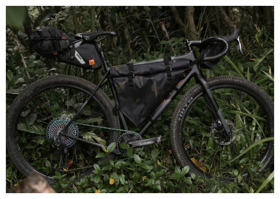Woho XTouring Full Frame Bag Dry M 9L Cyber-Camo Diamond Black