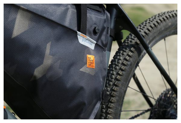Woho XTouring Full Frame Bag Dry M 9L Cyber-Camo Diamond Black