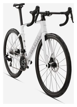 Van Rysel RCR Road Bike with SRAM Rival AXS 12-Speed Groupset, 700mm, White, Size XL (186–196 cm) – Refurbished Product