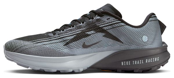 Nike Kiger 10 Trailrunning-Schuh Schwarz/Weiß Herren