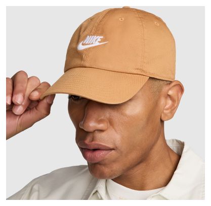 Gorra Nike Club Marrón