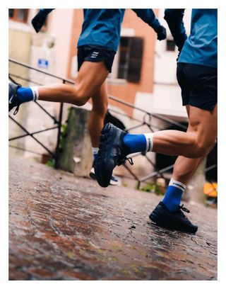 Calcetines Compressport Pro Racing V4.0 Run High Azul/Blanco