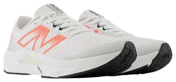Chaussures Running New Balance FuelCell Propel v5 Blanc/Rouge Femme