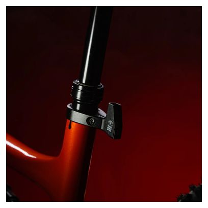 Éclairage Arrière Lezyne Stick Drive SC Rear (Fixation Collier de Selle) Noir