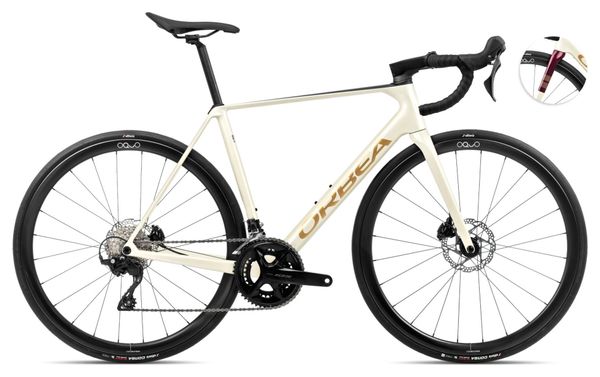 Vélo de Route Orbea Orca M35 Shimano 105 12V 700 mm Blanc Ivory Rouge Burgundy 2024