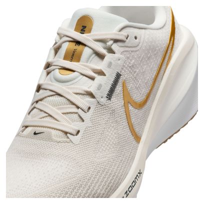 Nike Vomero 17 Beige Women's Running Shoes