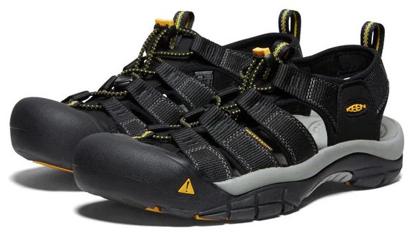 Keen Newport H2 zwarte wandelschoenen voor heren 