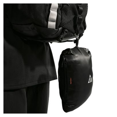Chaqueta acolchada Nike ACG Lava Flow negra para hombre