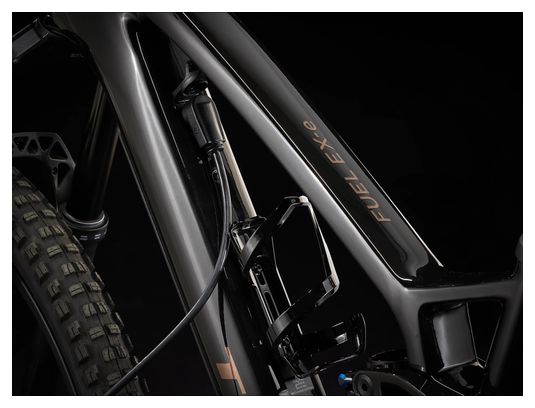 Bicicleta eléctrica de montaña con suspensión total Trek Fuel EXe 9.8, 12 V, 360 Wh, par de 50 Nm, 29'', color negro - Bicicleta de exposición