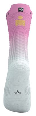 Compressport Pro Racing v4.0 Bike IronMan 2025 Todo es posible Calcetines Blanco/Rosa