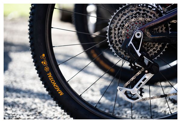 Continental Magnotal 29'' Pneumatico MTB Tubeless Ready Pieghevole Trail Involucro Grip Mescola E-Bike e25