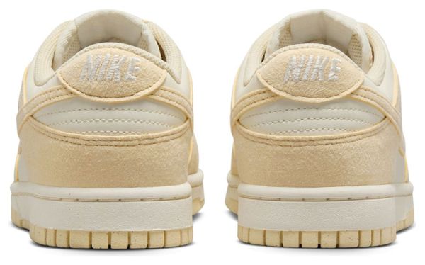 Chaussures Sportswear Nike Dunk Low Beige/Blanc Femme