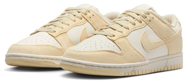 Chaussures Sportswear Nike Dunk Low Beige/Blanc Femme