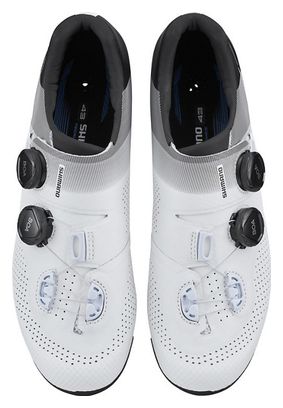 Coppia di scarpe da strada Shimano RC702 bianche
