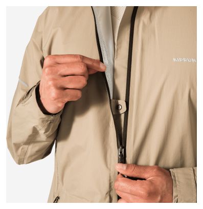 Giacca impermeabile Kiprun Rain Run Perf 900 beige da uomo