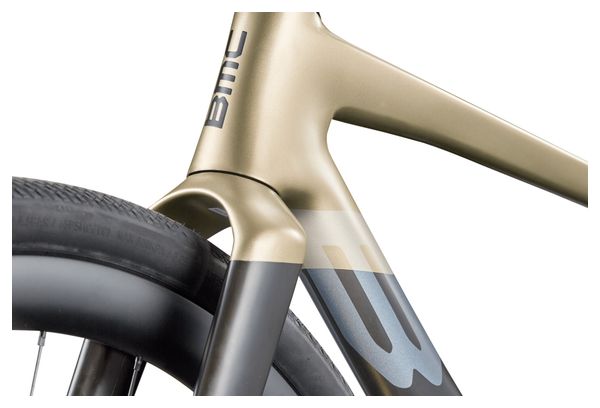 Bicicleta de gravel BMC Kaius 01 Three Sram Rival AXS 13V 700 mm Oro/Negro Carbono 2027