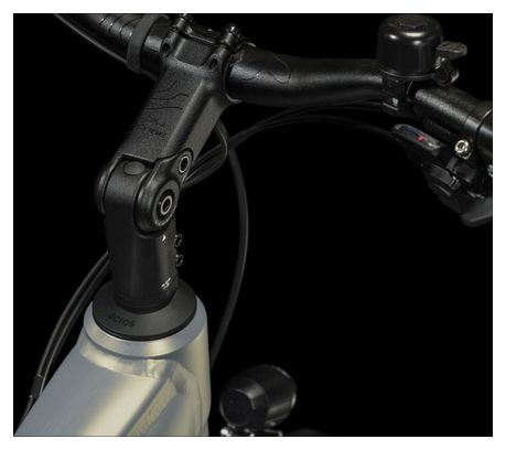 Cube Touring Hybrid Pro 500 Trapecio Bicicleta Híbrida Eléctrica Shimano Deore 11S 500 Wh 700 mm Plata Nacarada 2023