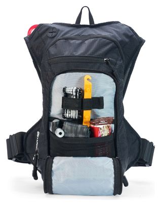 USWE Outlander 9L Backpack + 3L Water Pouch Black