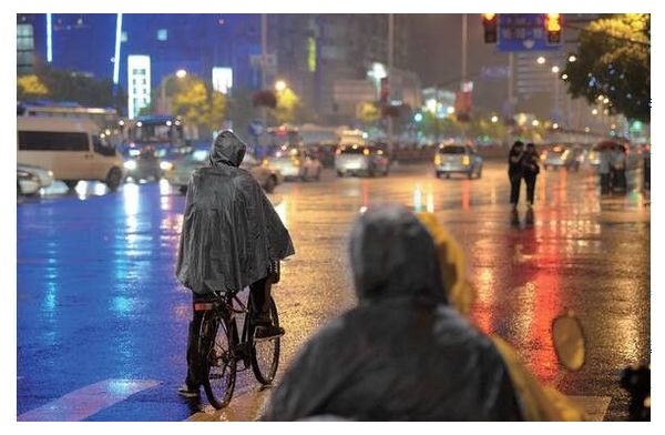 Poncho de pluie noir avec capuche - Imperméable taille universelle