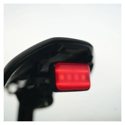 Eclairage Arrière Vélo IGPSPORT ET6 personnalisable