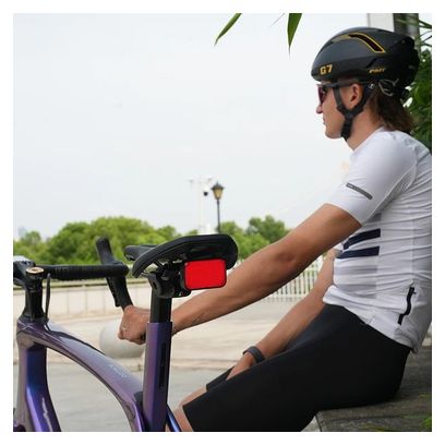 Eclairage Arrière Vélo IGPSPORT ET6 personnalisable