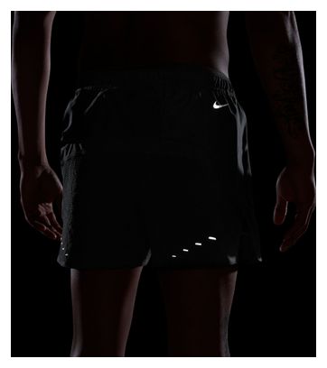 Heren Nike Run 5in Zwart Kort