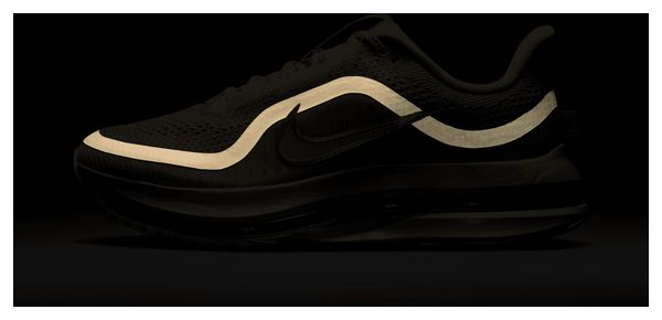 Nike Pegasus Premium hardloopschoenen voor dames, kaki/goud