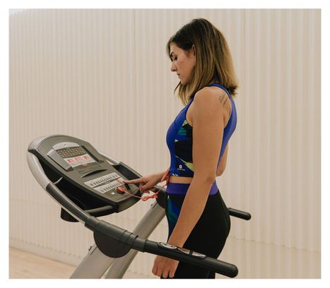 Tapis de course BH Impulse Connect - 18 km/h - 2.5 hp - Poids maximum: 115Kg