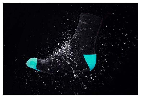 Paire de Chaussettes Imperméables Endura Hummvee Noir / Bleu