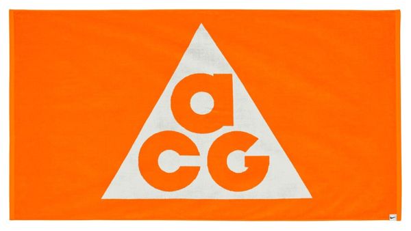 Nike ACG Towel, 145 x 81 cm, Orange