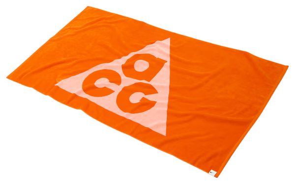 Nike ACG Towel, 145 x 81 cm, Orange