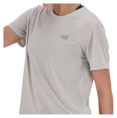 Camiseta de running New Balance RC Essential gris para mujer
