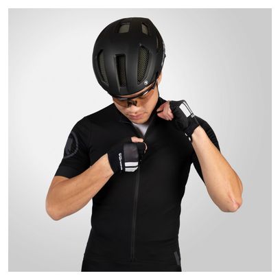 Endura FS260 Men's Short-Sleeve Jersey (Black, Relaxed Fit)