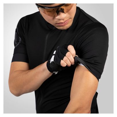 Endura FS260 Men's Short-Sleeve Jersey (Black, Relaxed Fit)