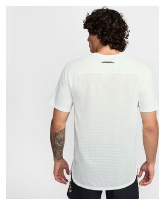 Heren Nike Dri-Fit ADV Solar Chase Jersey met korte mouwen Wit