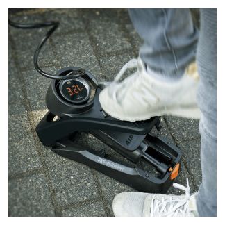SKS Airstep Digi voetpomp (Max 102 psi / 7 bar) Zwart