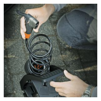 Pompa da pavimento SKS Airstep Digi (max 102 psi / 7 bar) nera