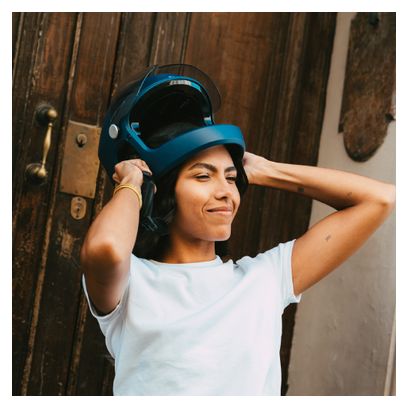 Virgo Integral Bleu - Casque Intégral Urbain avec visière et phare arrière